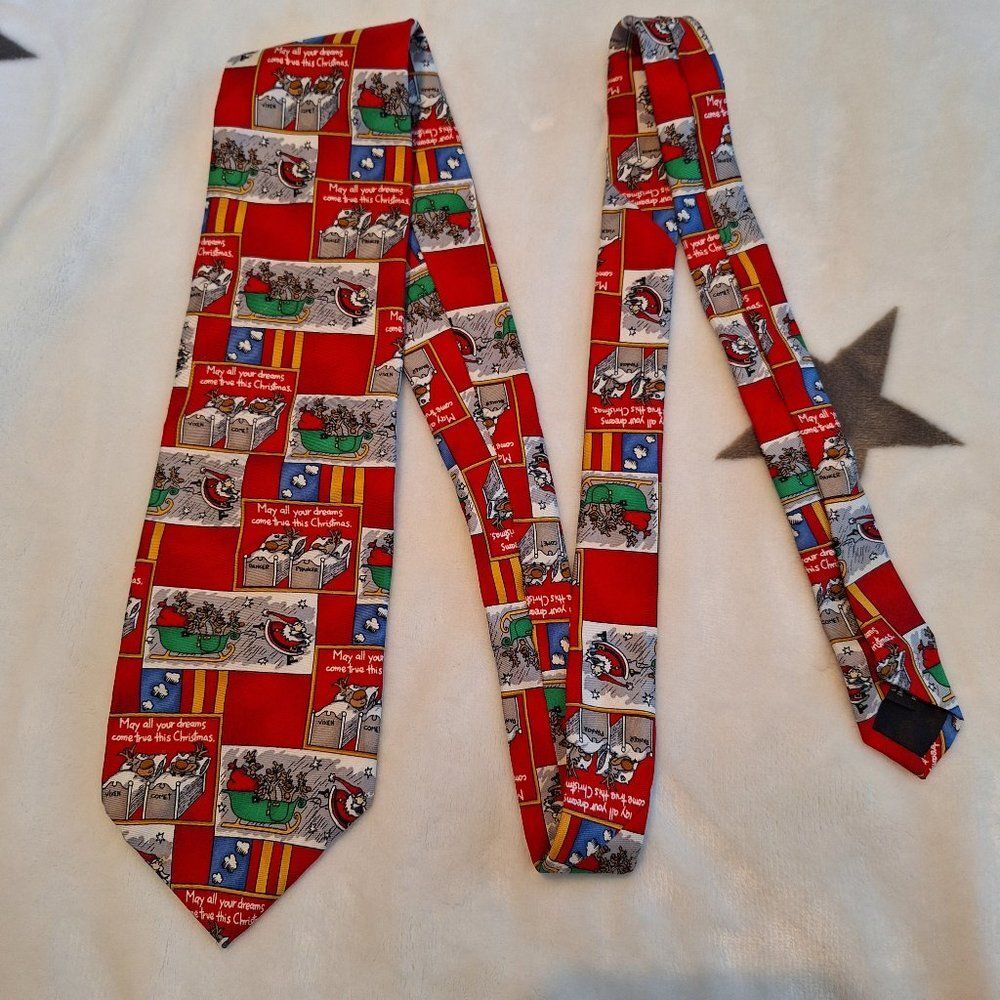 Hallmark Shoebox 100% Silk Christmas Holiday Neck Tie Made In USA Santa Reindeer